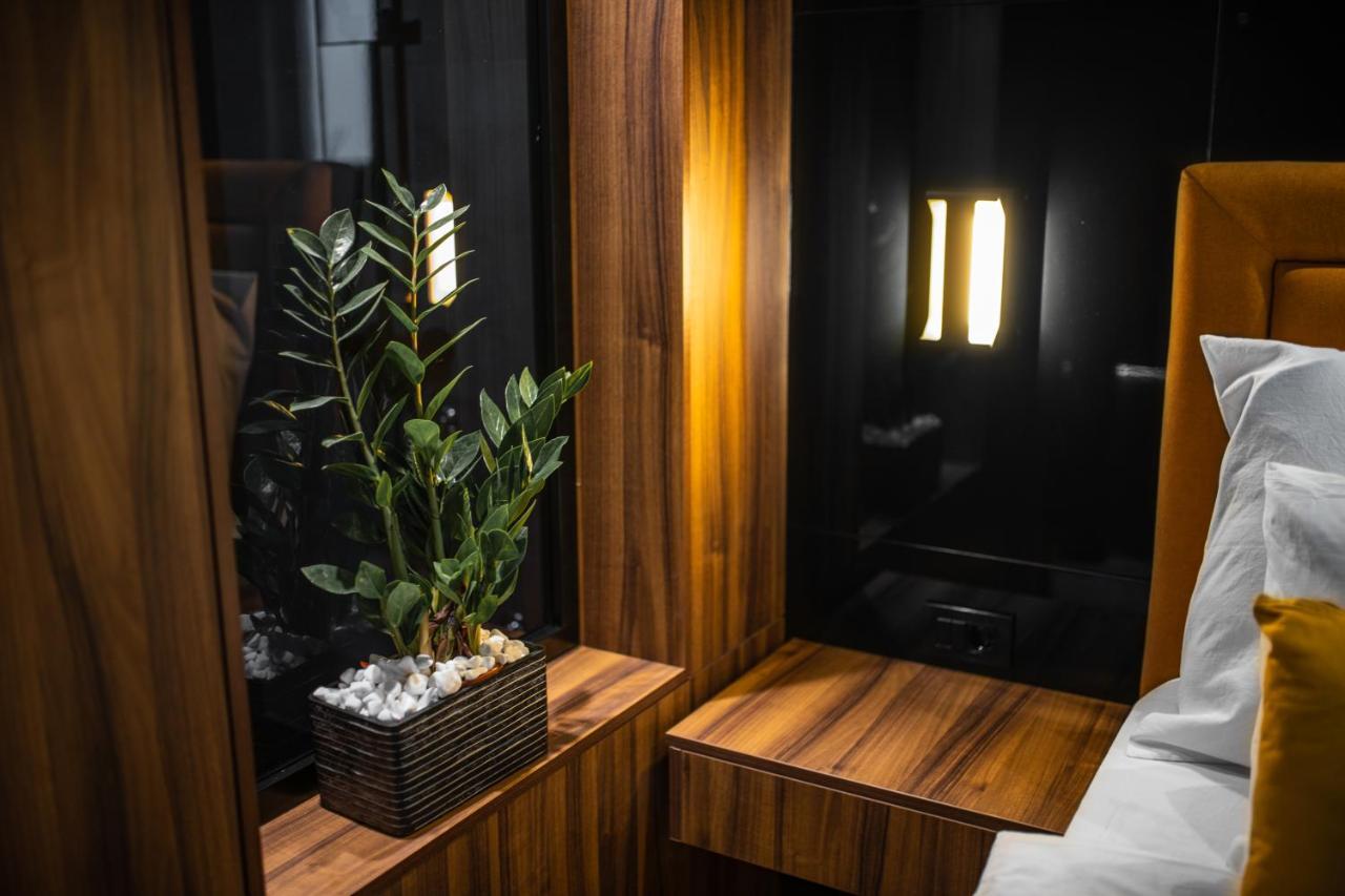 Apartamento Malux Ni Exterior foto